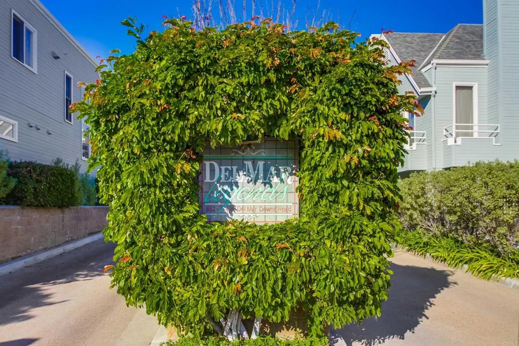 864 Del Mar Downs Rd