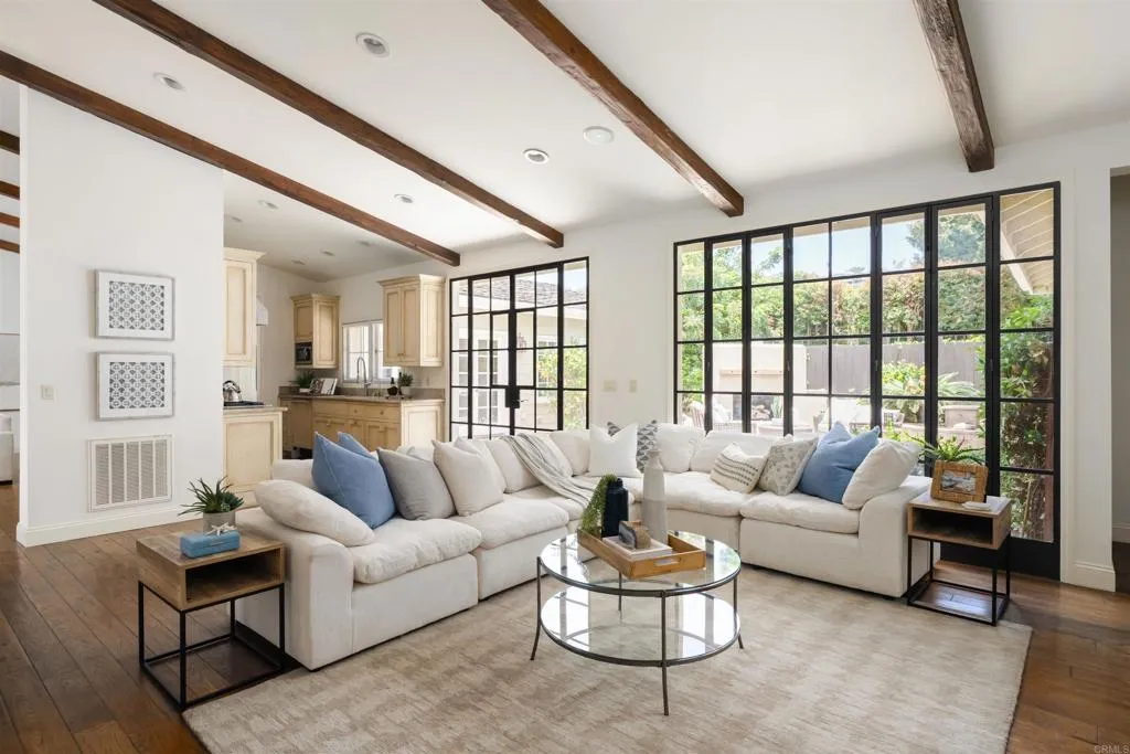 8031 La Jolla Shores Drive
