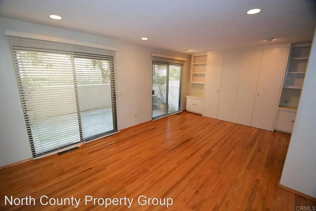 2271 Del Mar Scenic Parkway