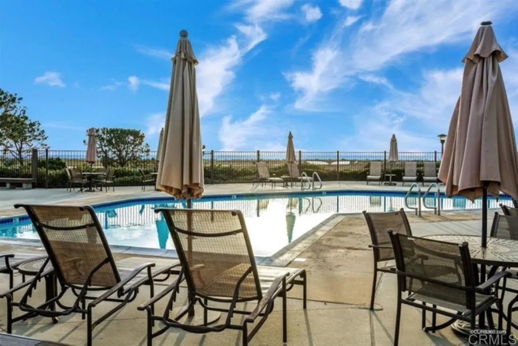 2271 Del Mar Scenic Parkway