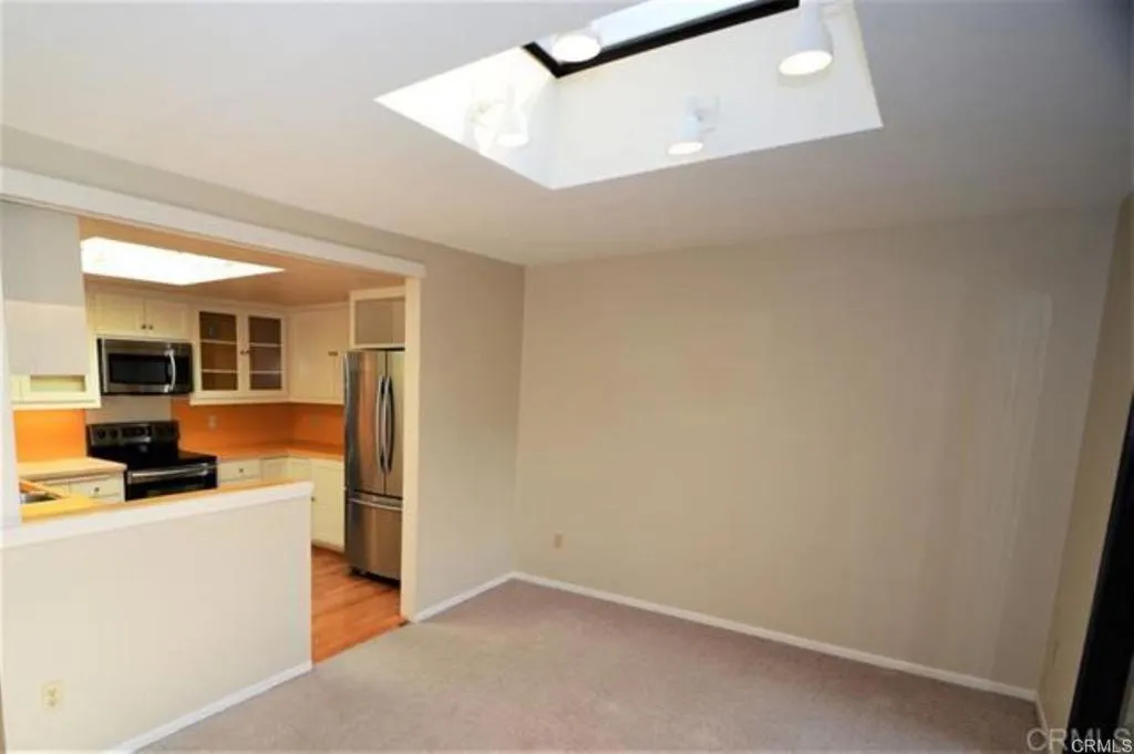 2271 Del Mar Scenic Parkway
