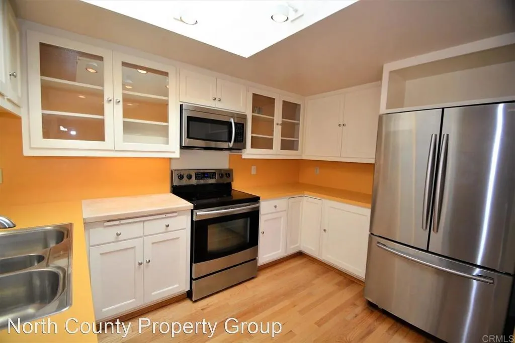 2271 Del Mar Scenic Parkway