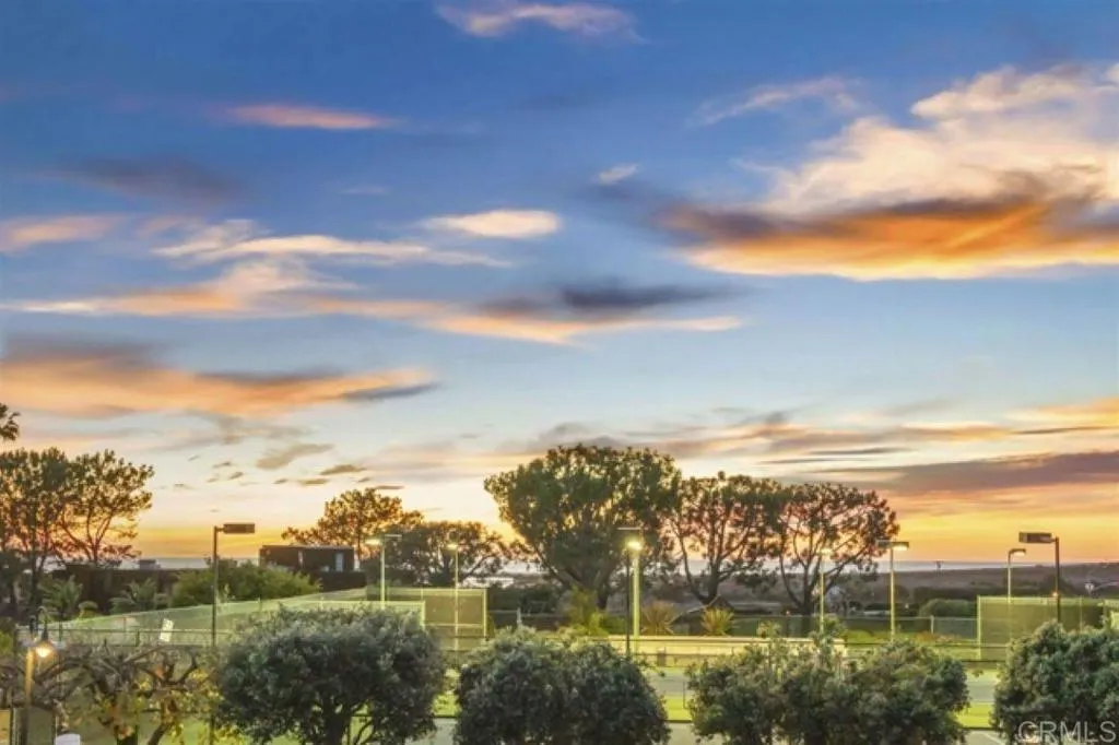 2271 Del Mar Scenic Parkway