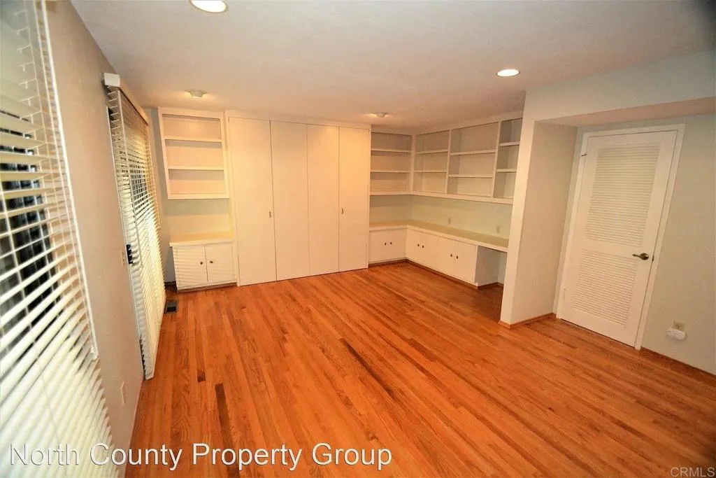 2271 Del Mar Scenic Parkway
