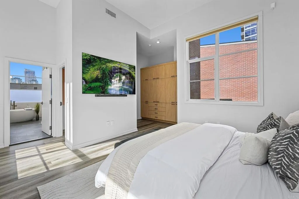 501 8th Avenue Unit Th111