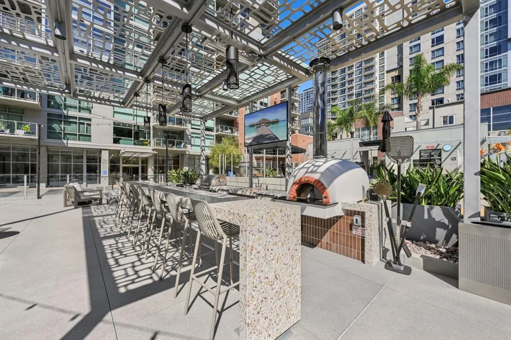501 8th Avenue Unit Th111
