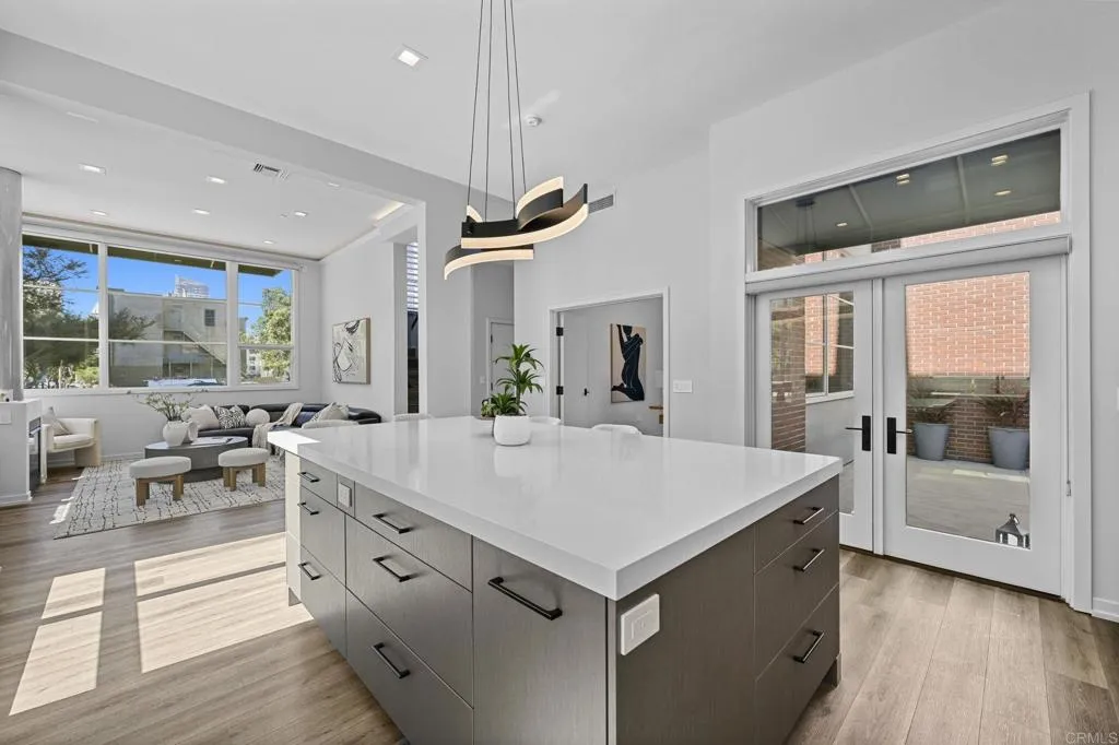 501 8th Avenue Unit Th111