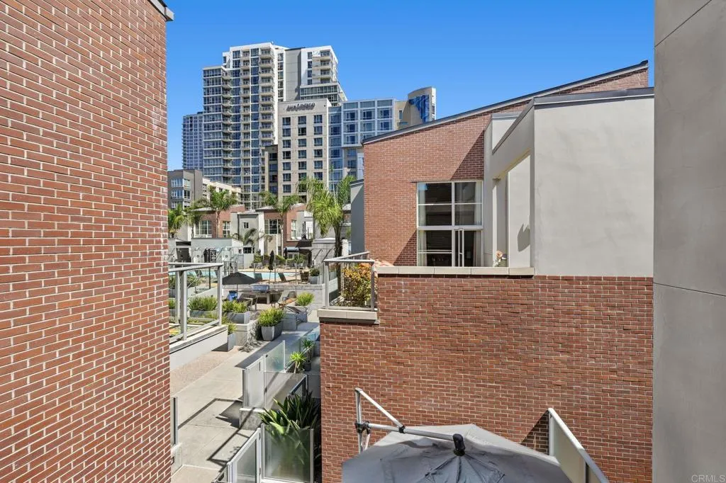 501 8th Avenue Unit Th111