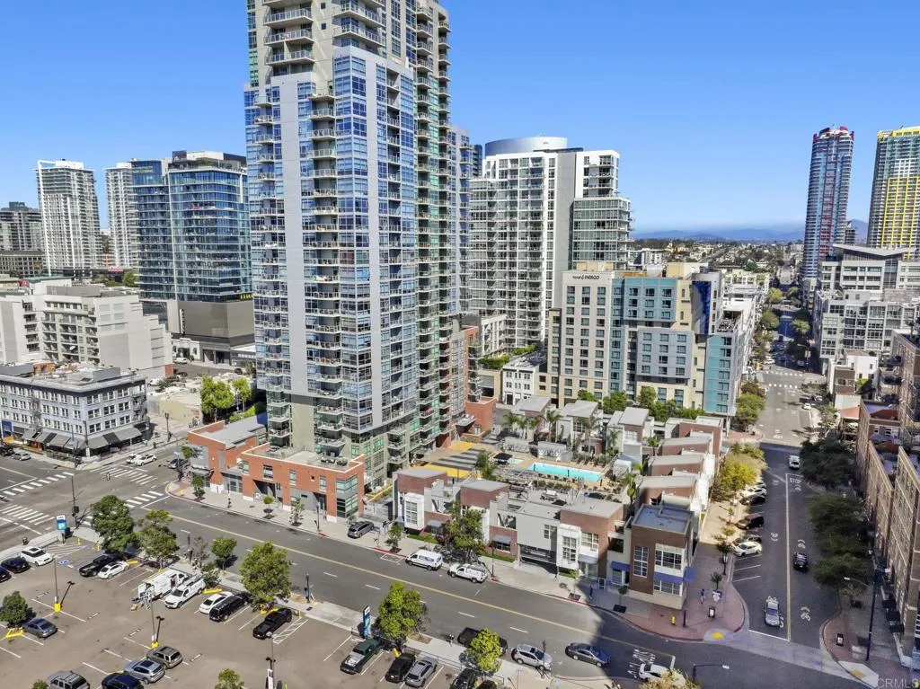 501 8th Avenue Unit Th111