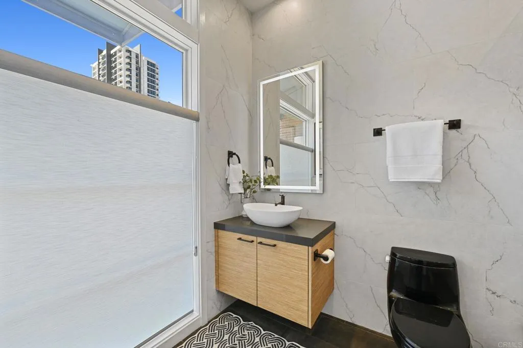 501 8th Avenue Unit Th111