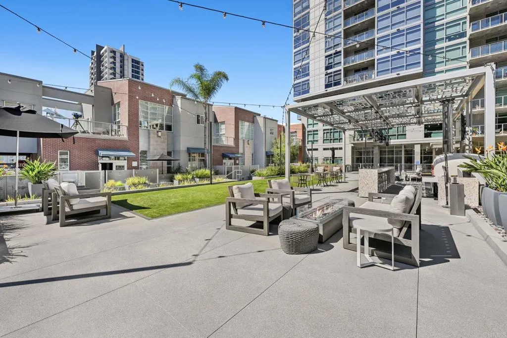 501 8th Avenue Unit Th111