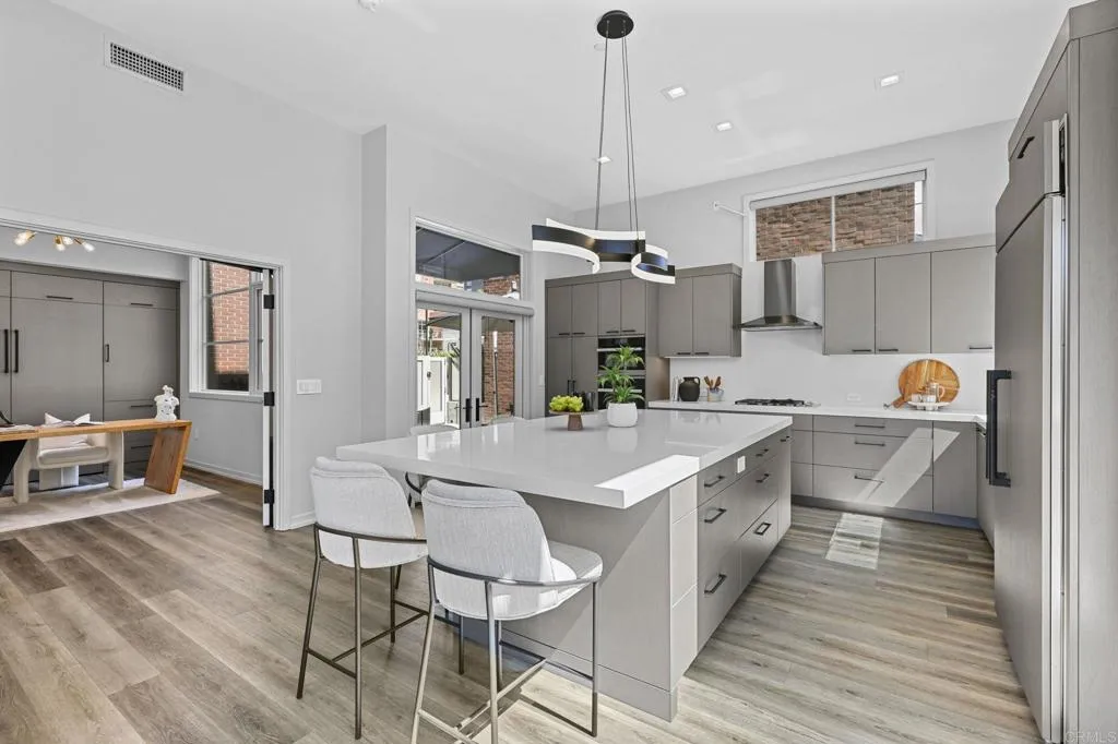 501 8th Avenue Unit Th111