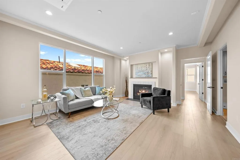 812 N Cleveland Street Unit 3