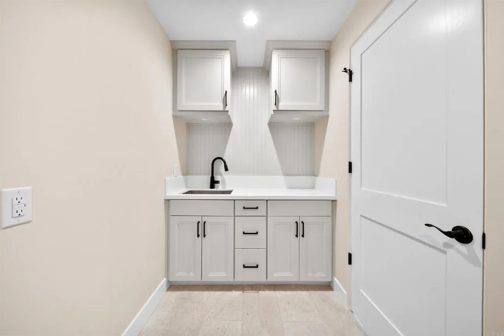 812 N Cleveland Street Unit 3