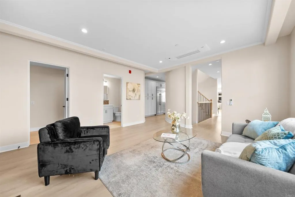 812 N Cleveland Street Unit 3