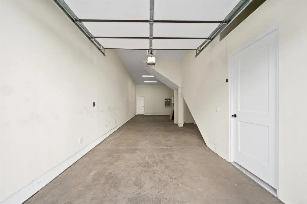 812 N Cleveland Street Unit 3