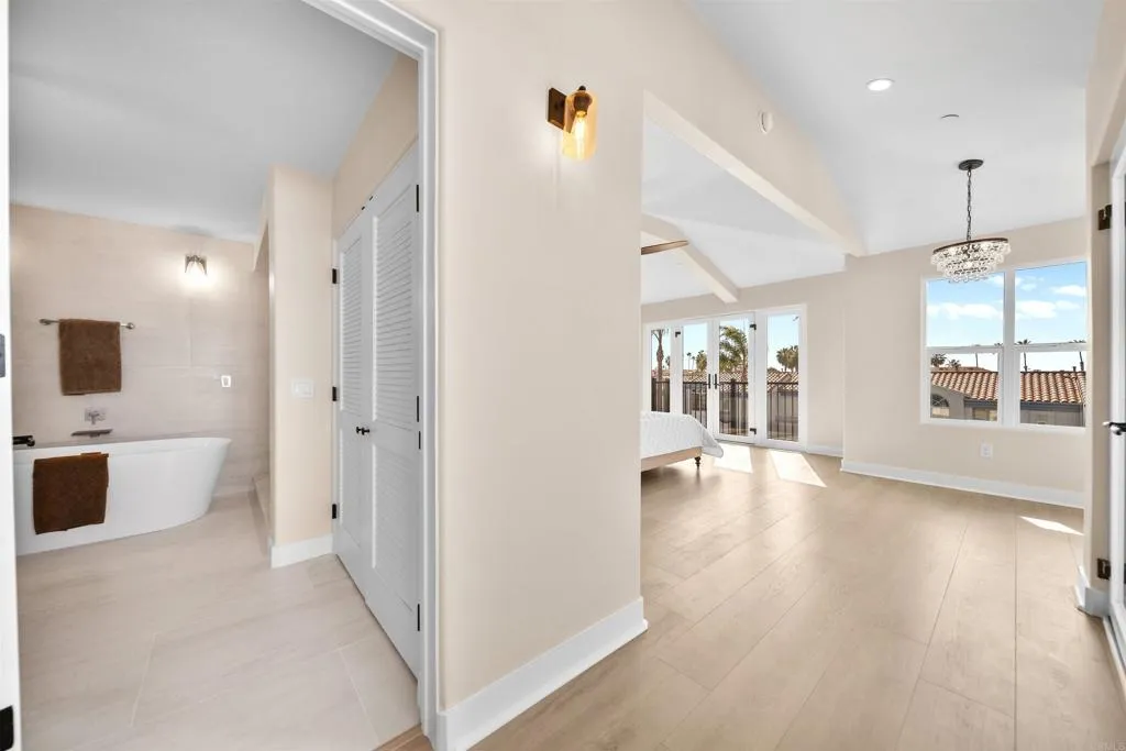 812 N Cleveland Street Unit 3