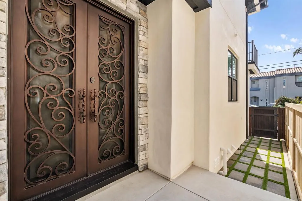 812 N Cleveland Street Unit 3