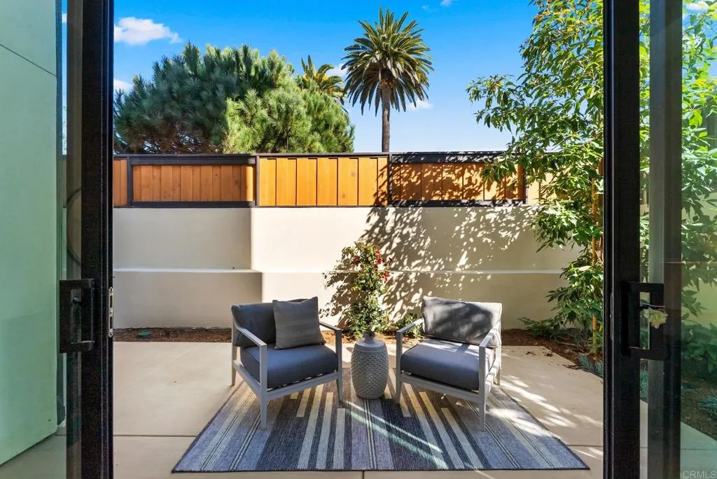 2670 Roosevelt Street, Carlsbad