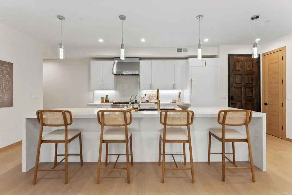 2670 Roosevelt Street, Carlsbad