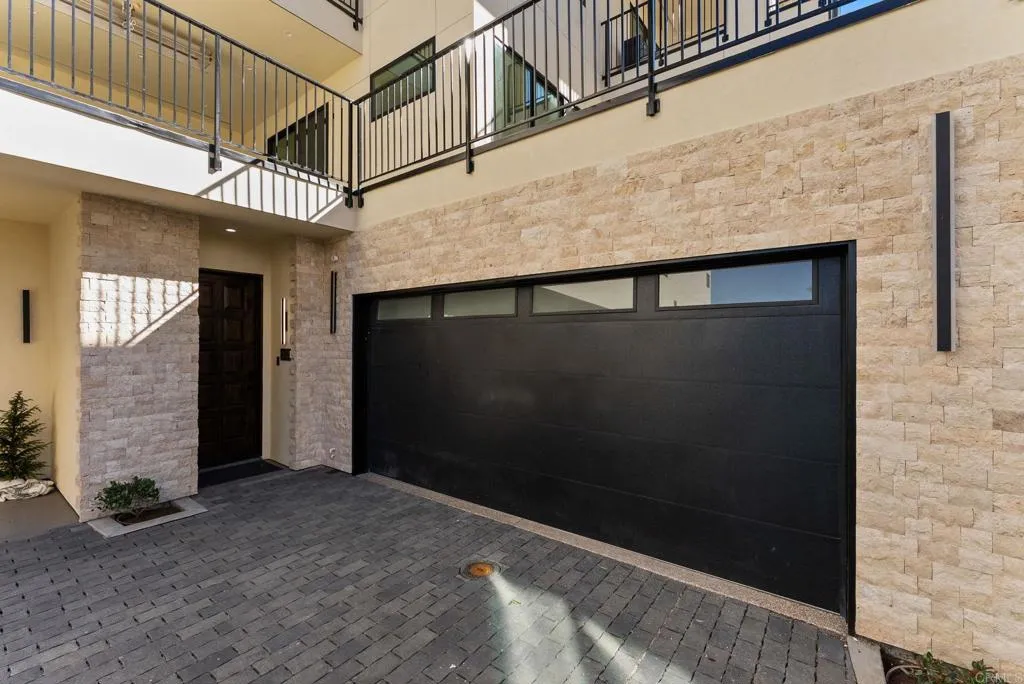 2670 Roosevelt Street, Carlsbad