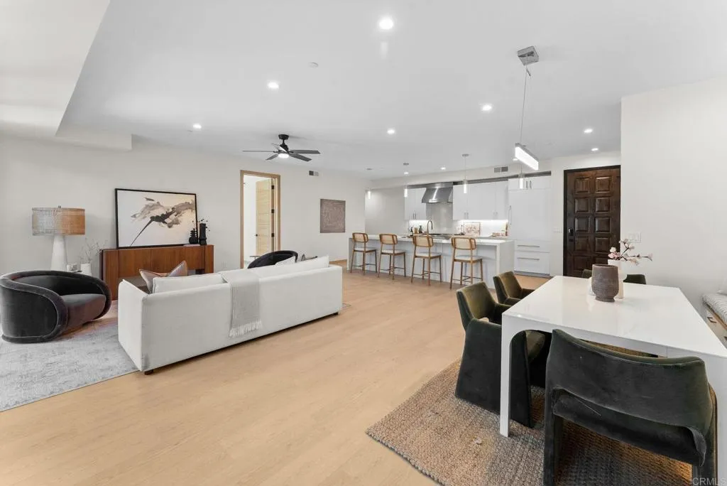 2670 Roosevelt Street, Carlsbad