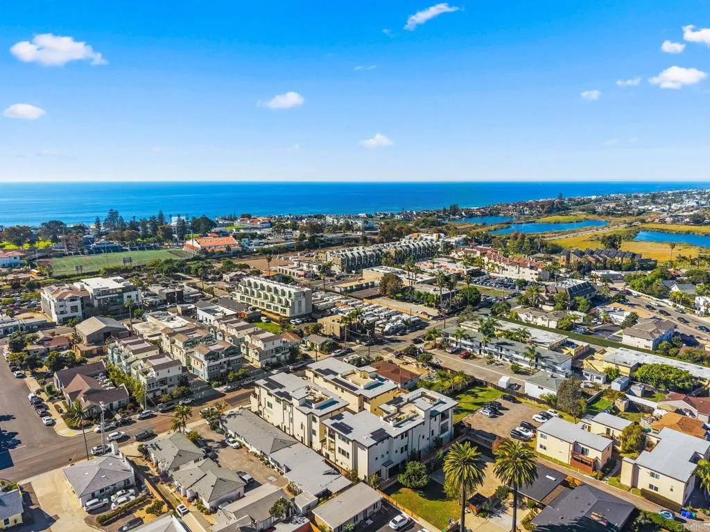 2670 Roosevelt Street, Carlsbad