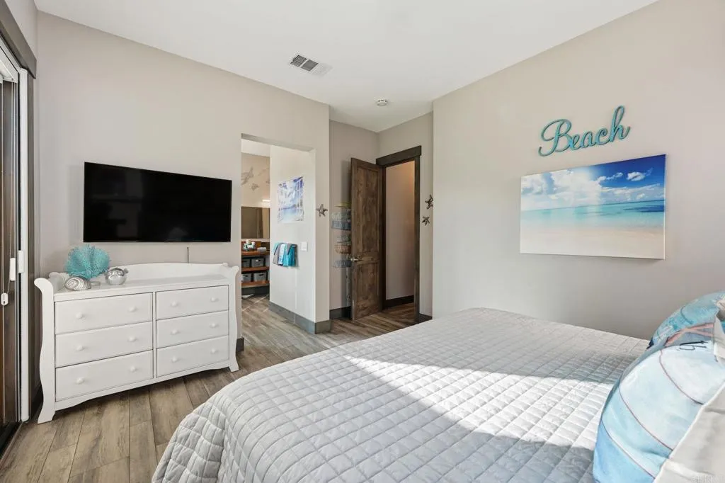 1109 Hampton Ct.