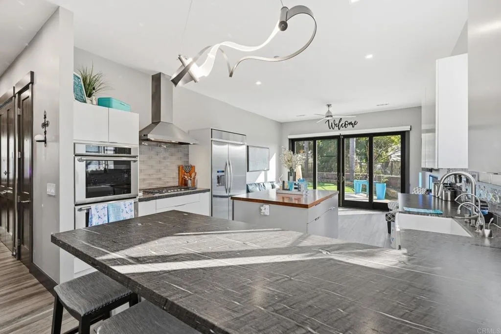 1109 Hampton Ct.