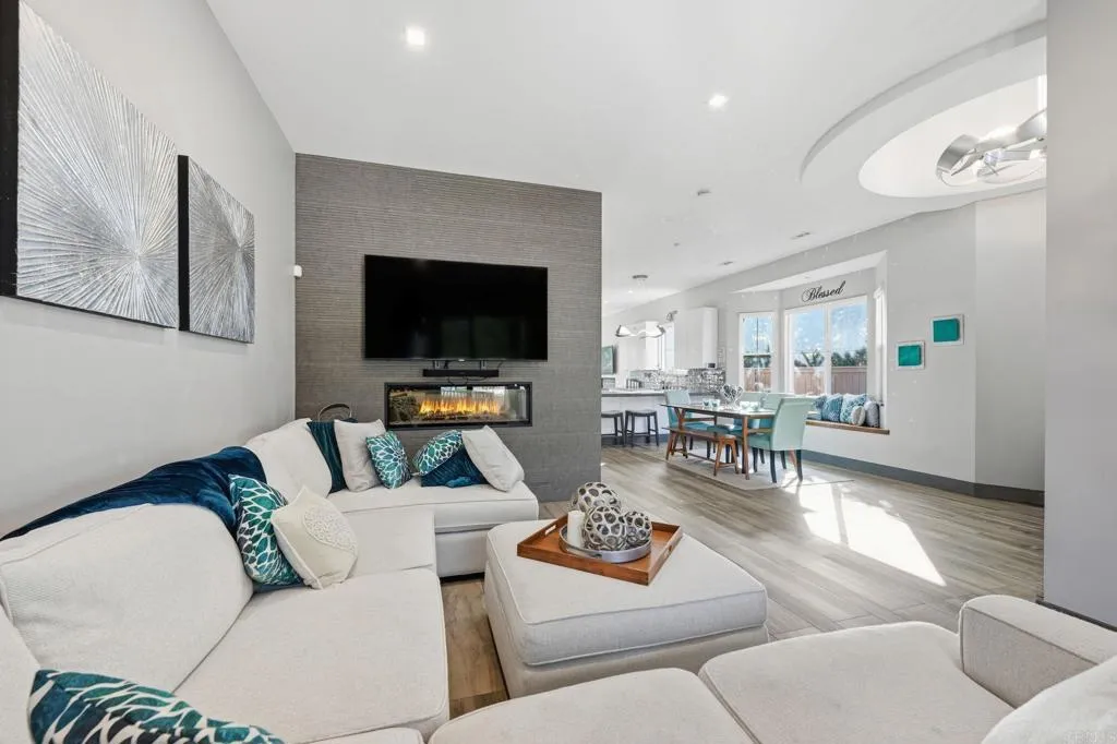1109 Hampton Ct.