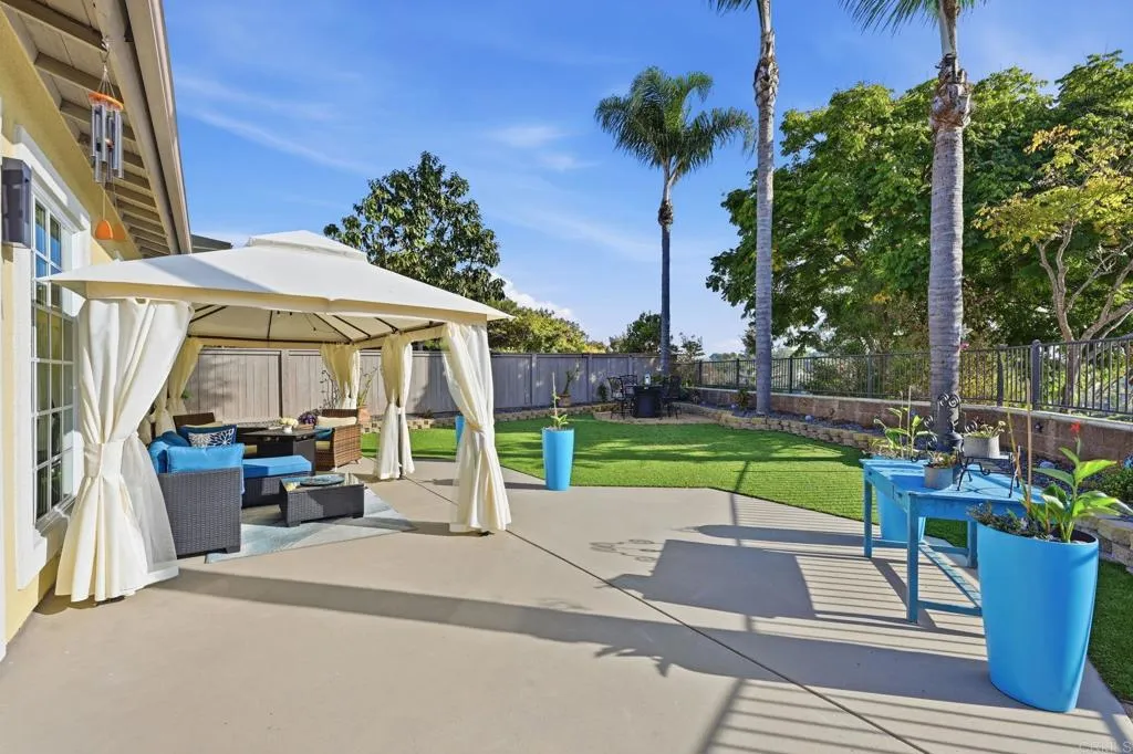 1109 Hampton Ct.