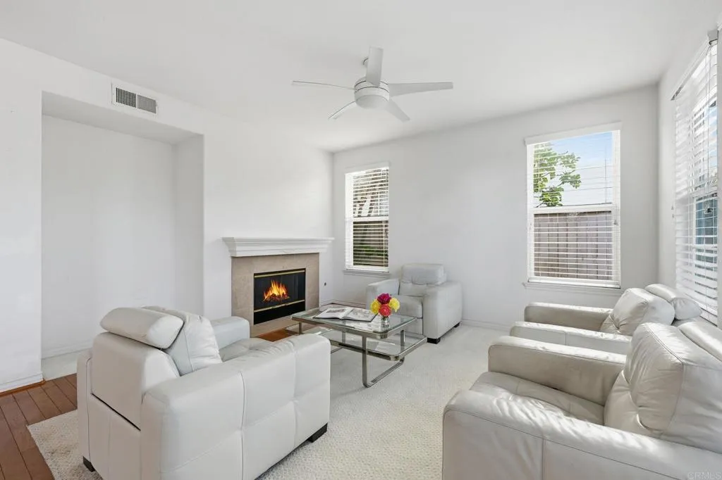 8010 Calle Pinon