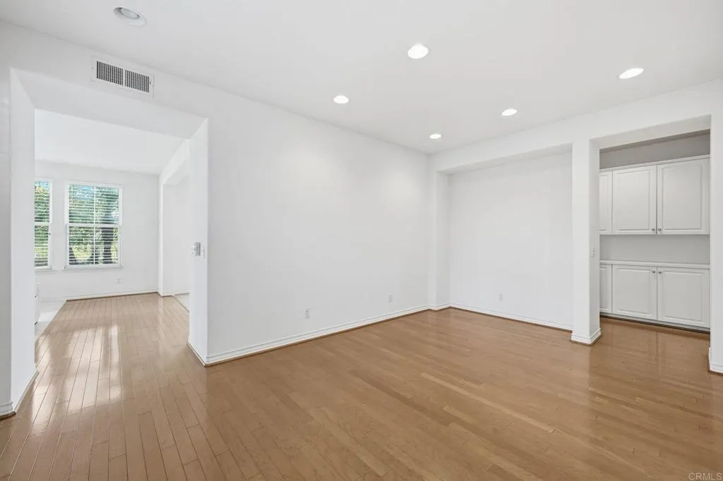 8010 Calle Pinon