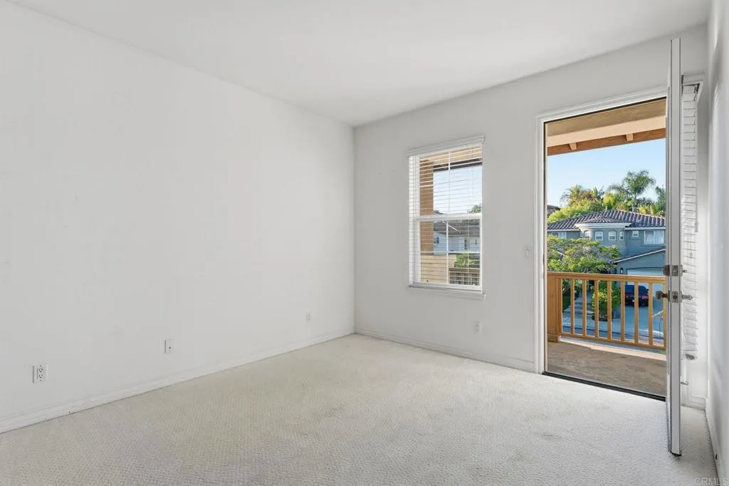 8010 Calle Pinon