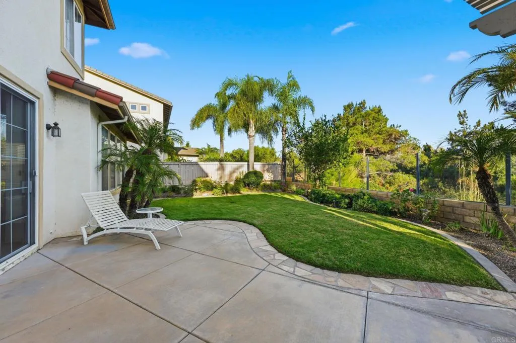 8010 Calle Pinon