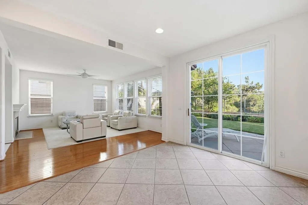 8010 Calle Pinon