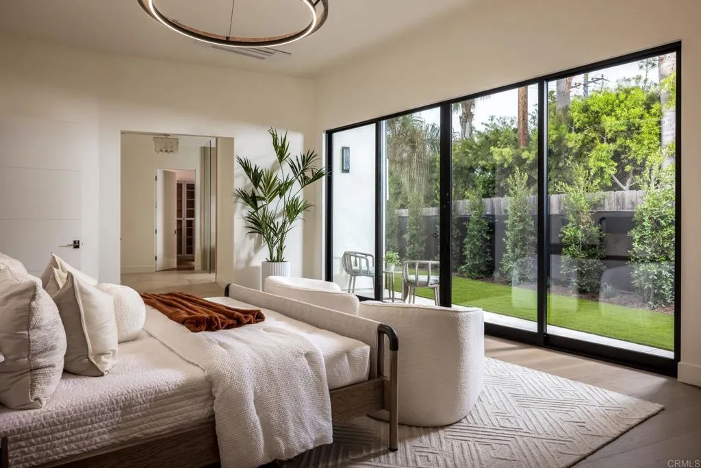 601 N Cedros