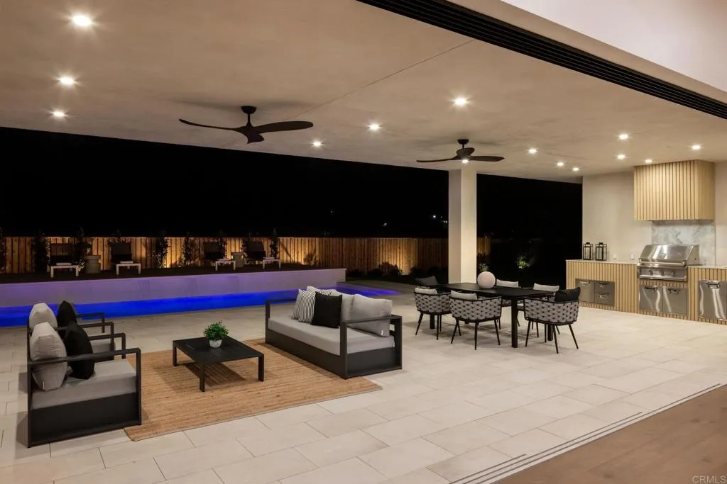 601 N Cedros