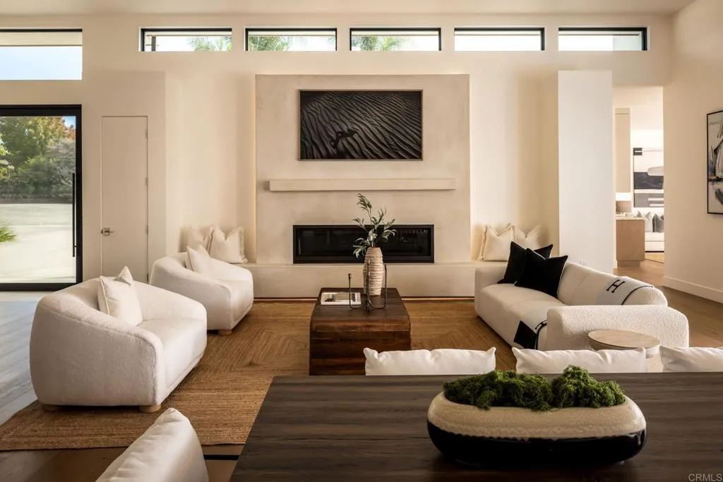 601 N Cedros