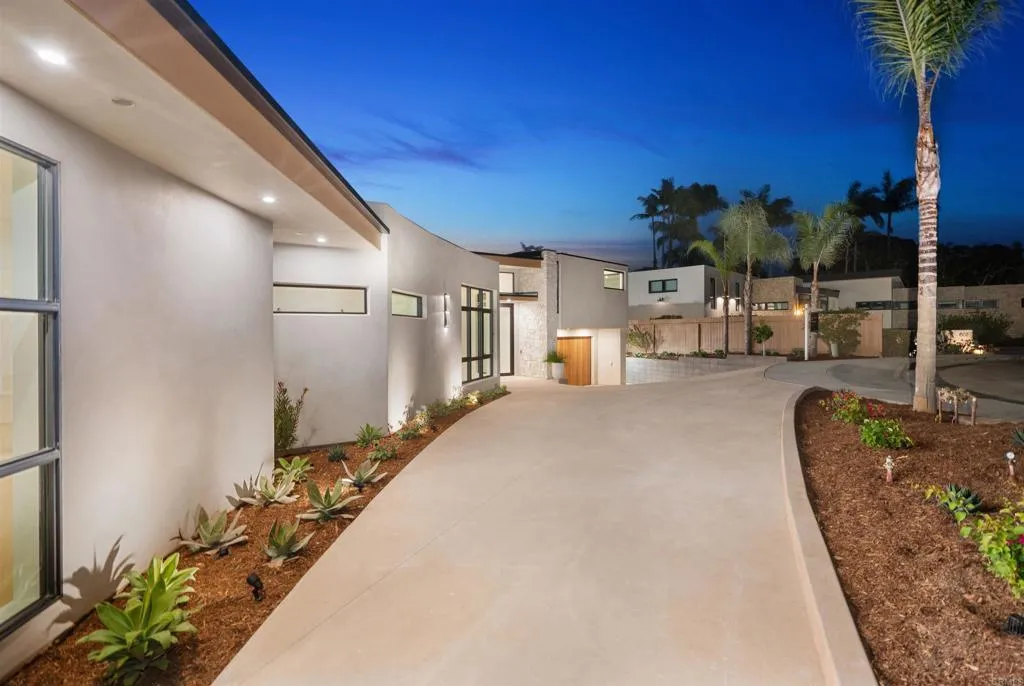 601 N Cedros