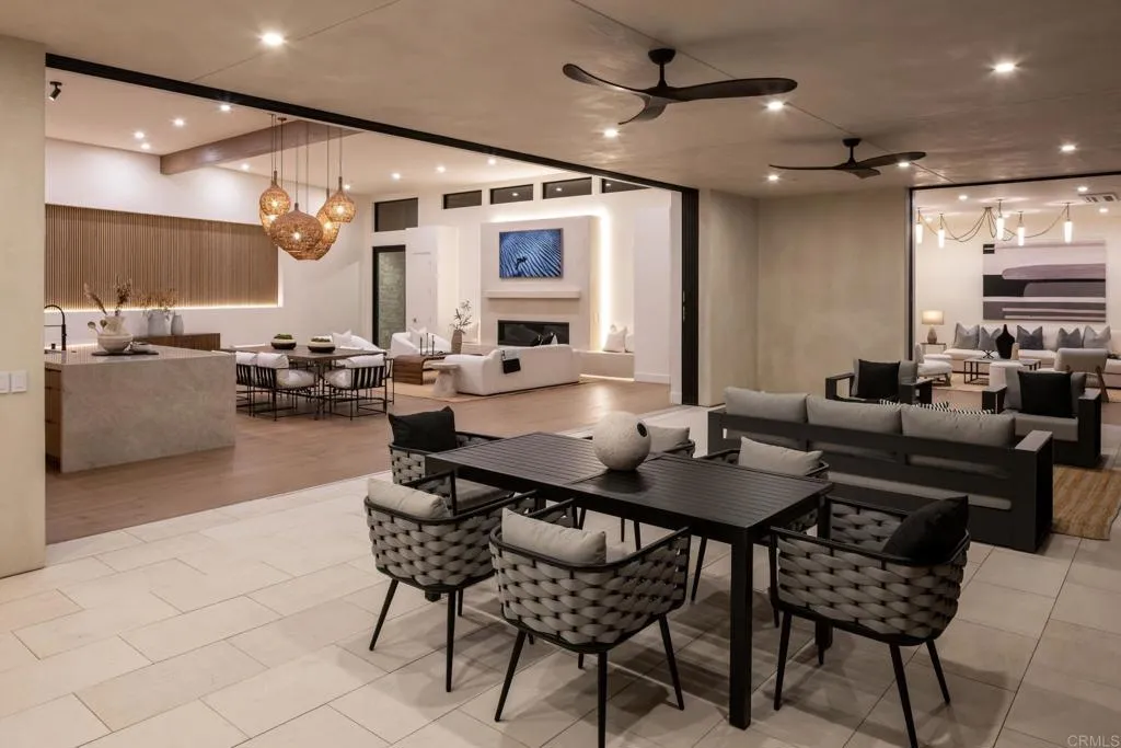 601 N Cedros
