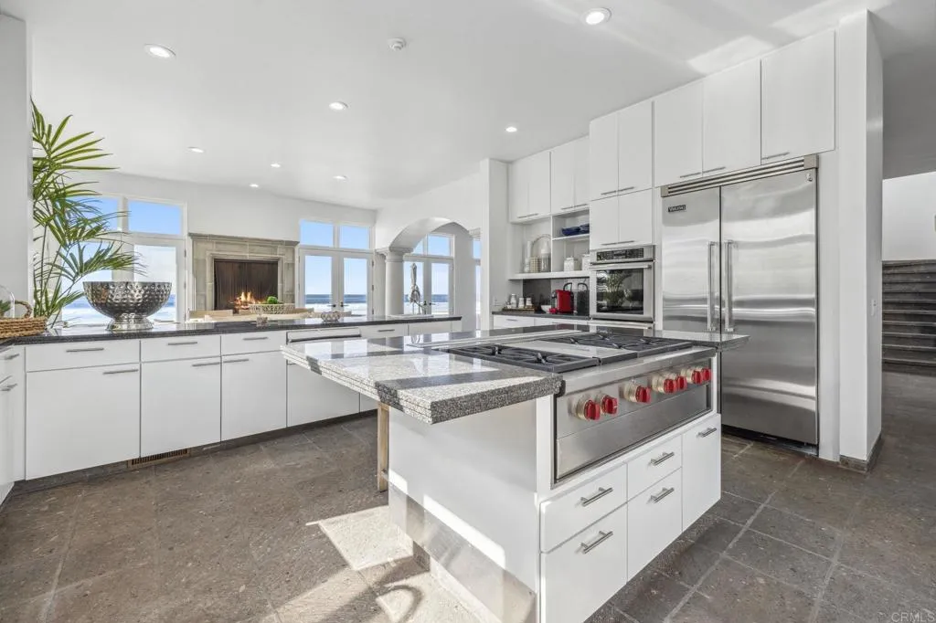 1716 Ocean Front
