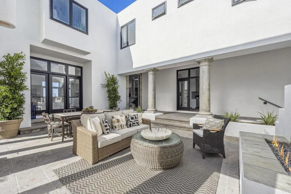 1716 Ocean Front