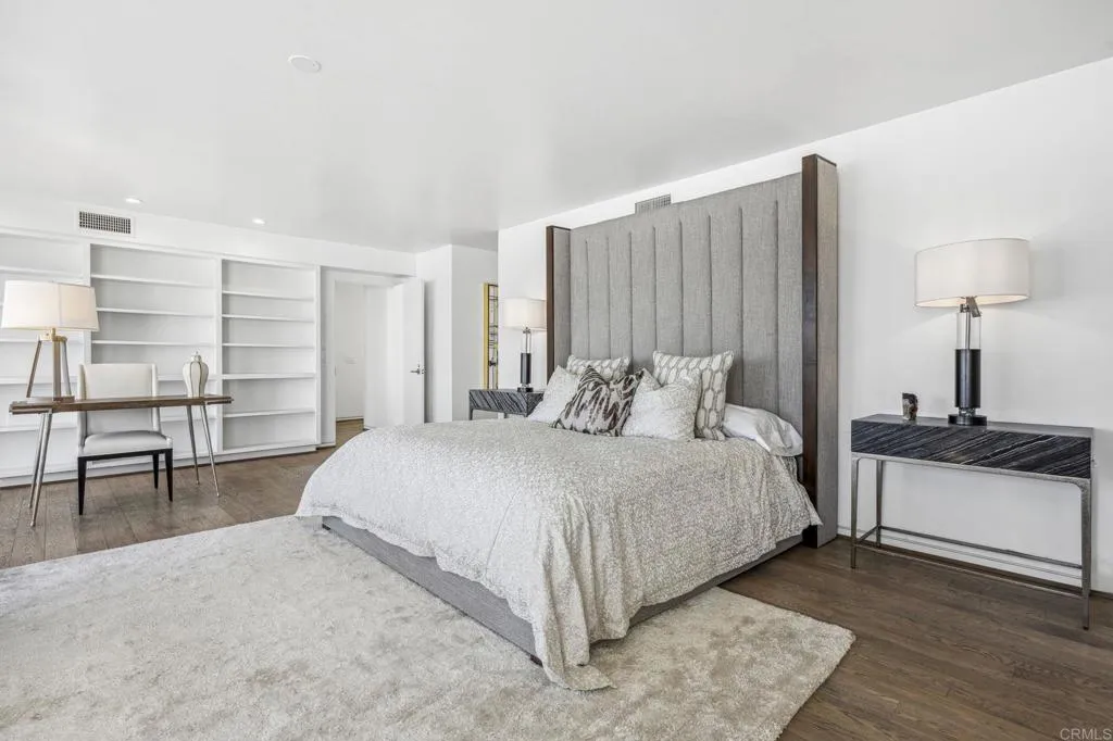 1716 Ocean Front