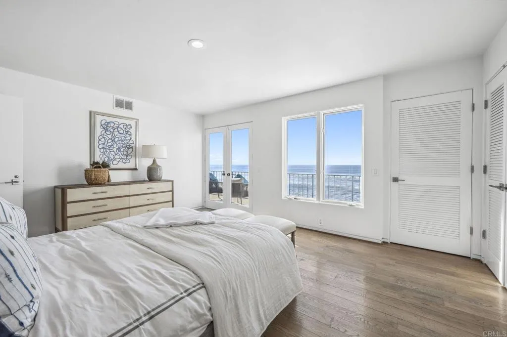1716 Ocean Front