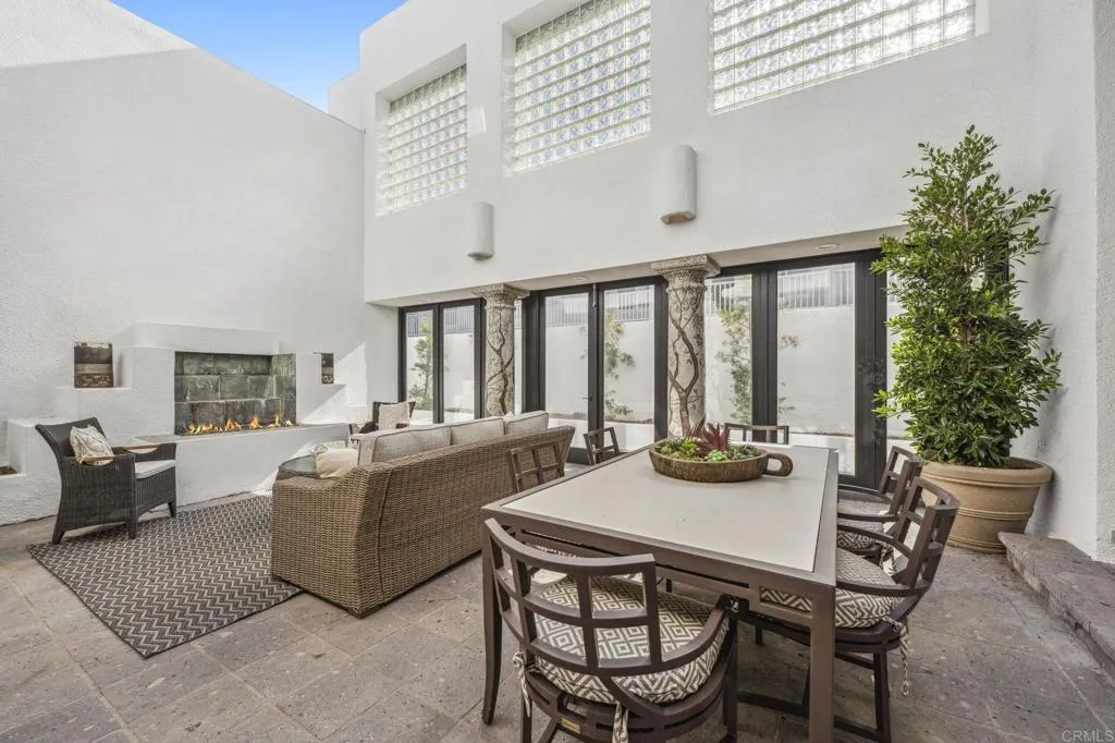 1716 Ocean Front
