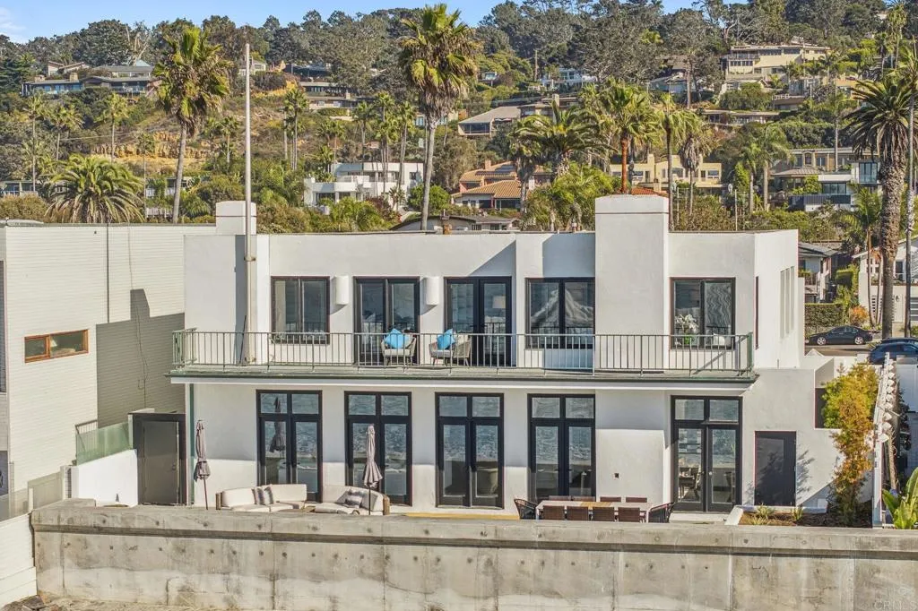 1716 Ocean Front