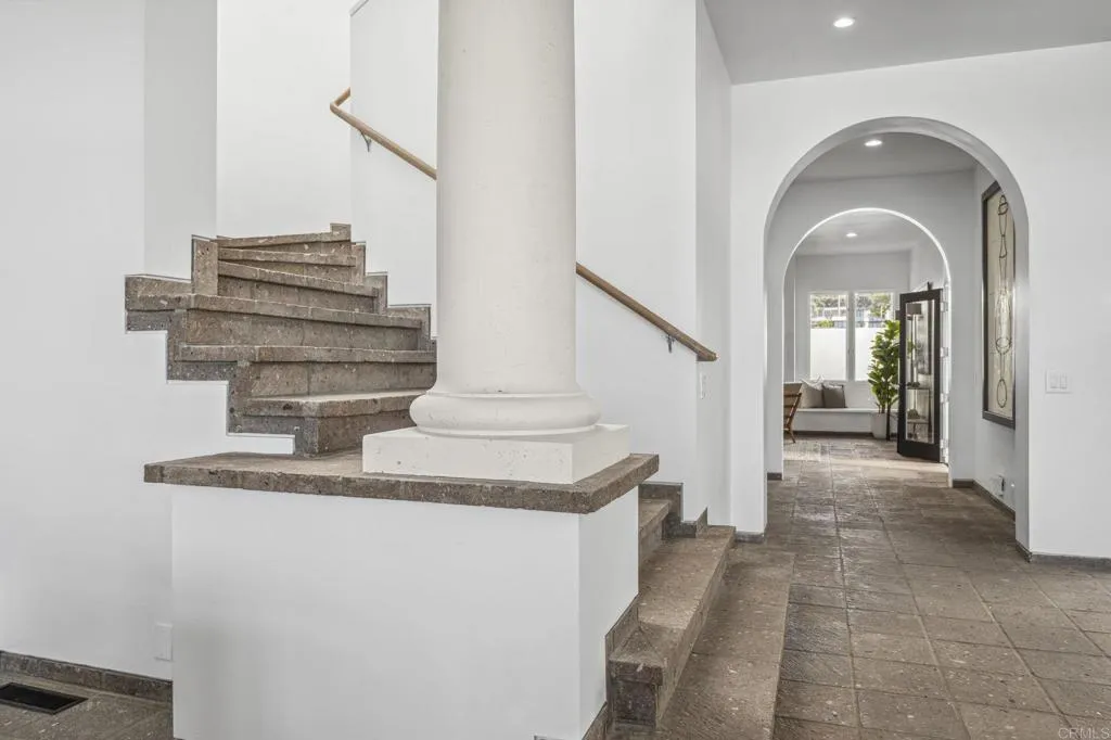 1716 Ocean Front