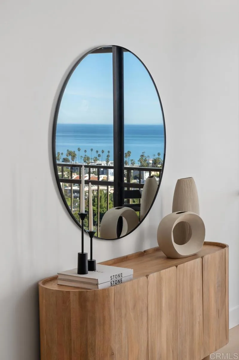 2500 Torrey Pines Rd Unit 1101