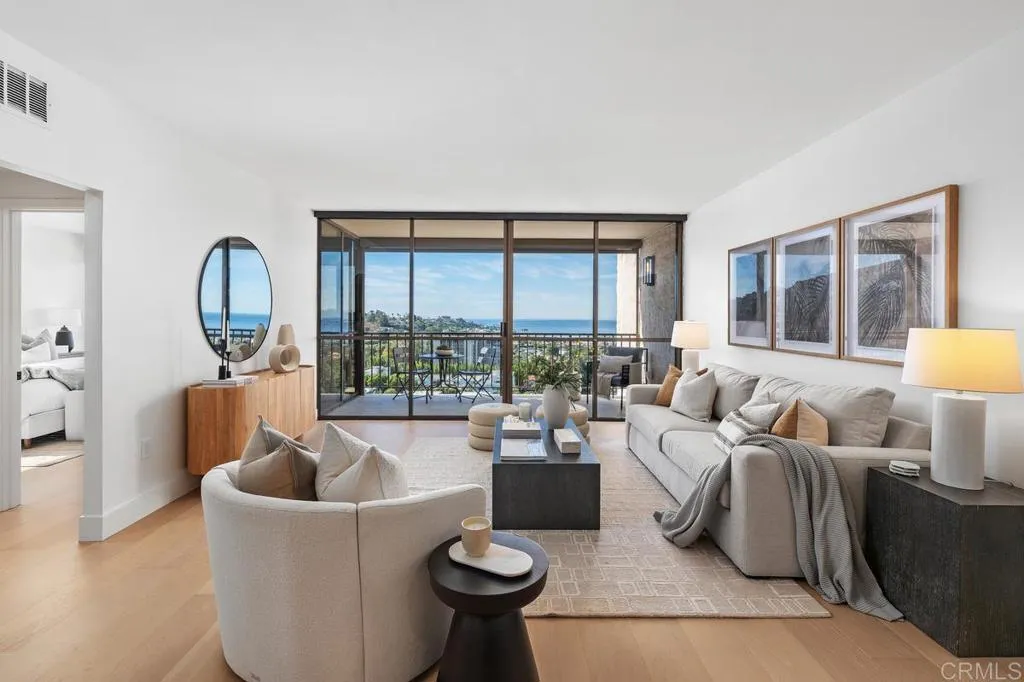 2500 Torrey Pines Rd Unit 1101